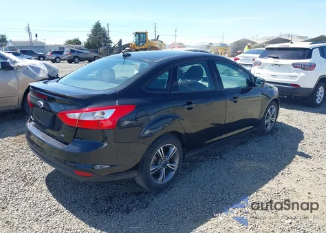 2014 Ford Focus Se z USA, uszkodzony, nr VIN 1FADP3F26EL454563